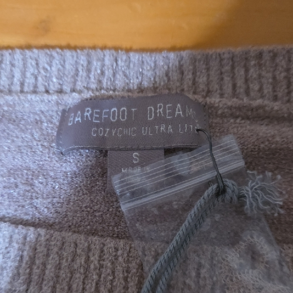 Barefoot Dreams Cozy Tan Sweatshirt - Picture 5 of 6